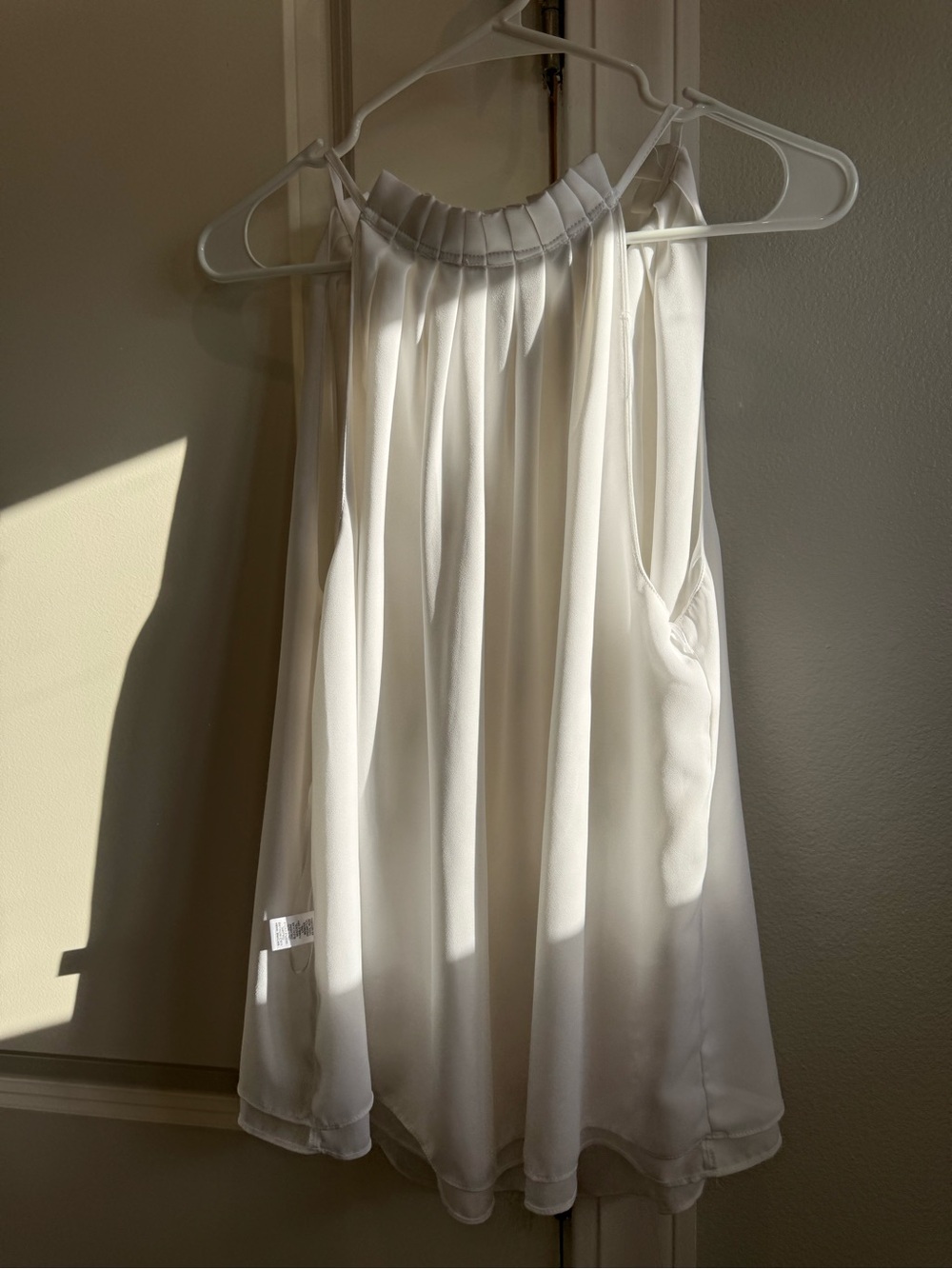 Versona White Pleated Halter Camisole